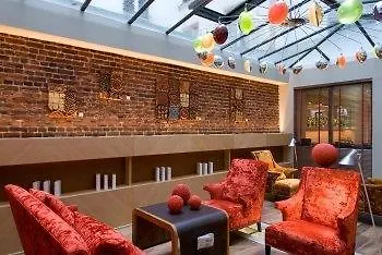 Hotel Le Six Paris