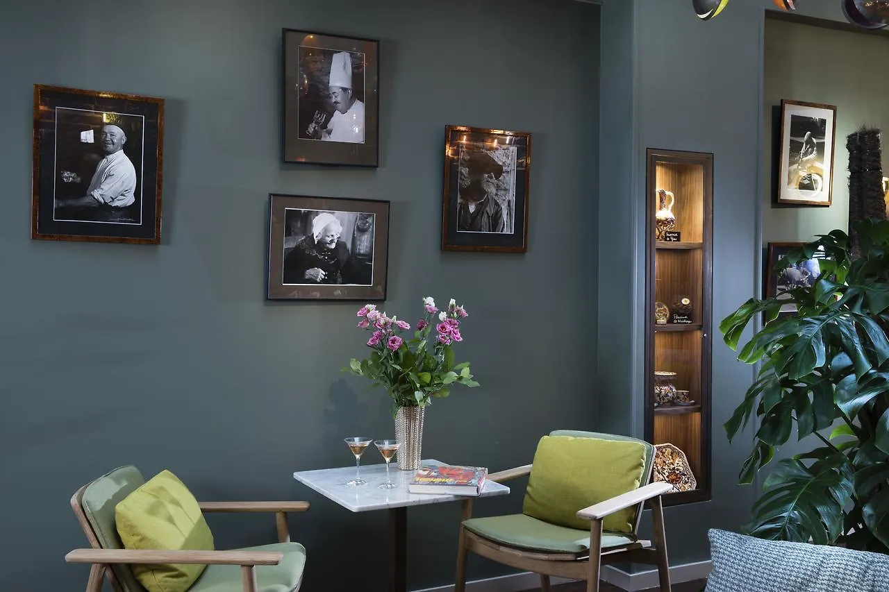 Otel Le Six Paris