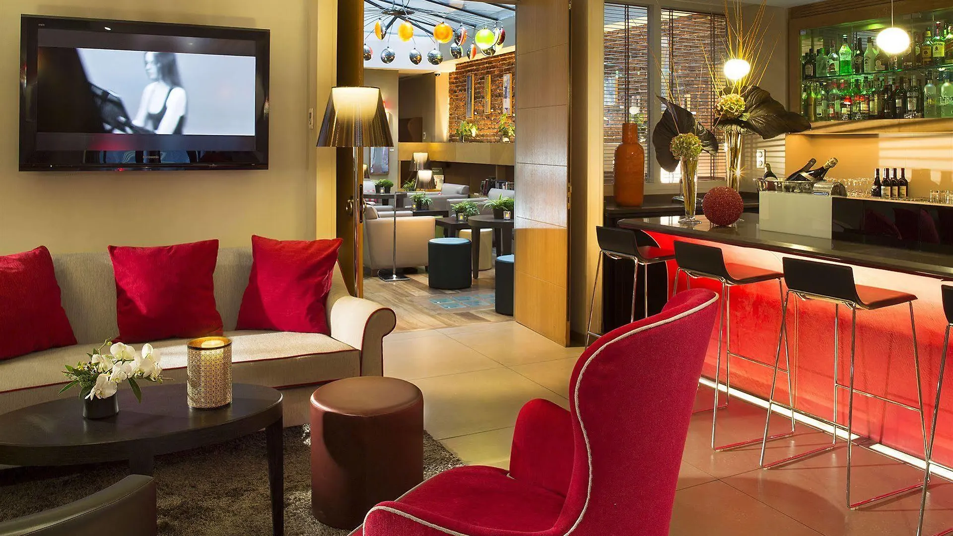 Hotel Le Six 4*