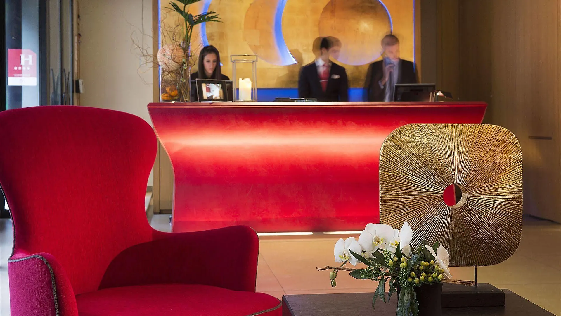 Le Six Otel Paris